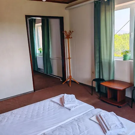 Hotel семеен калина *